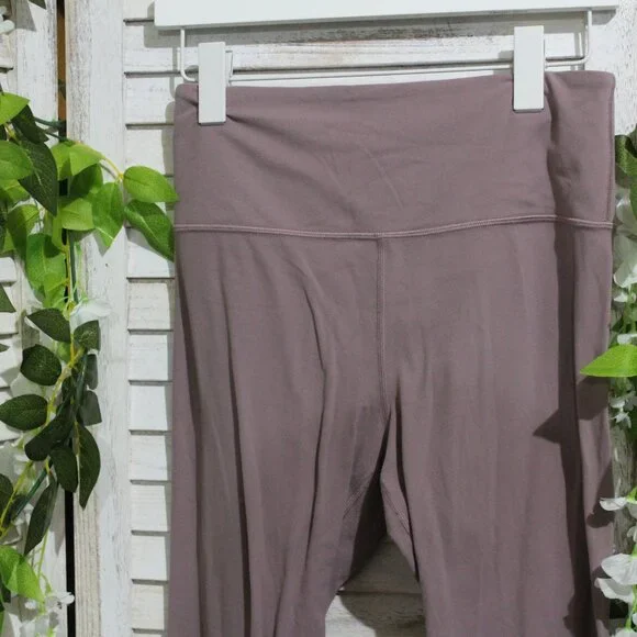 Athleta Ultra High-Rise Elation Floral Mauve Pastel Pink Leggings (1442) - Picture 7 of 11